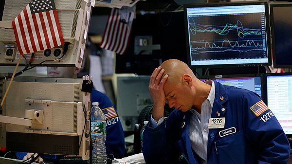 Экономист Бадалов рассказал, почему финансовый кризис в США не коснется России