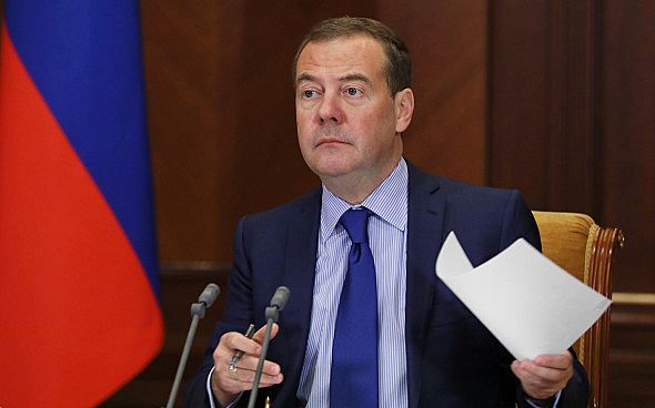 Медведев предупредил, что вернуться в Россию многим фирмам станет труднее, чем было уйти