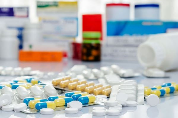 Объем поставок медикаментов из ЕС и США остался на прежнем уровне 