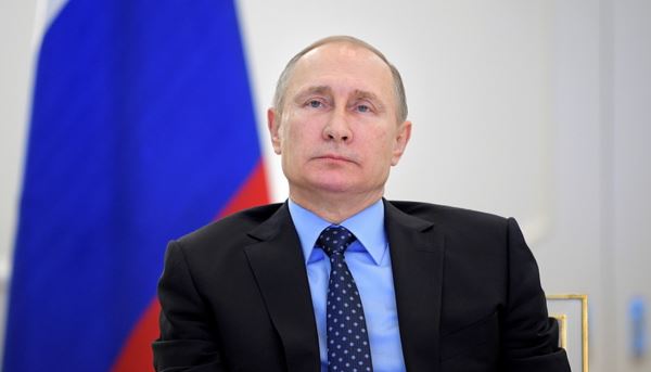 Путин призвал ускорить переход торговли на рубли и валюты других стран