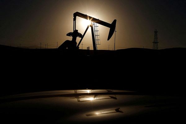 Reuters узнало, что ОАЭ поставит Великобритании миллион баррелей нефти