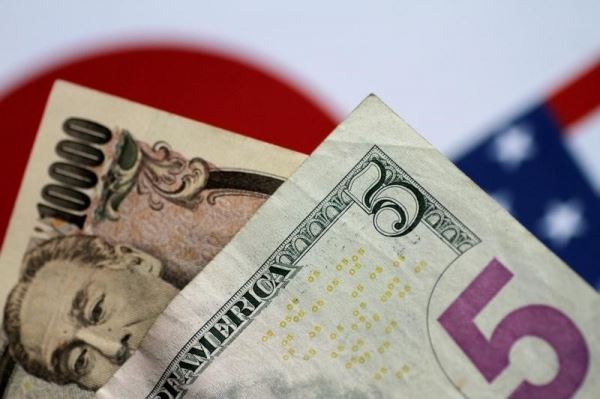 Главные новости: рост доллара до максимума по отношению к иене